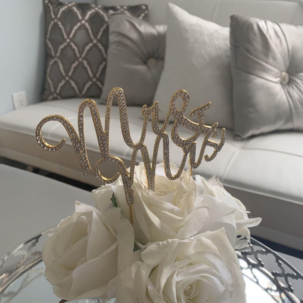 Mr. & Mrs. cake Topper - gold and diamonds